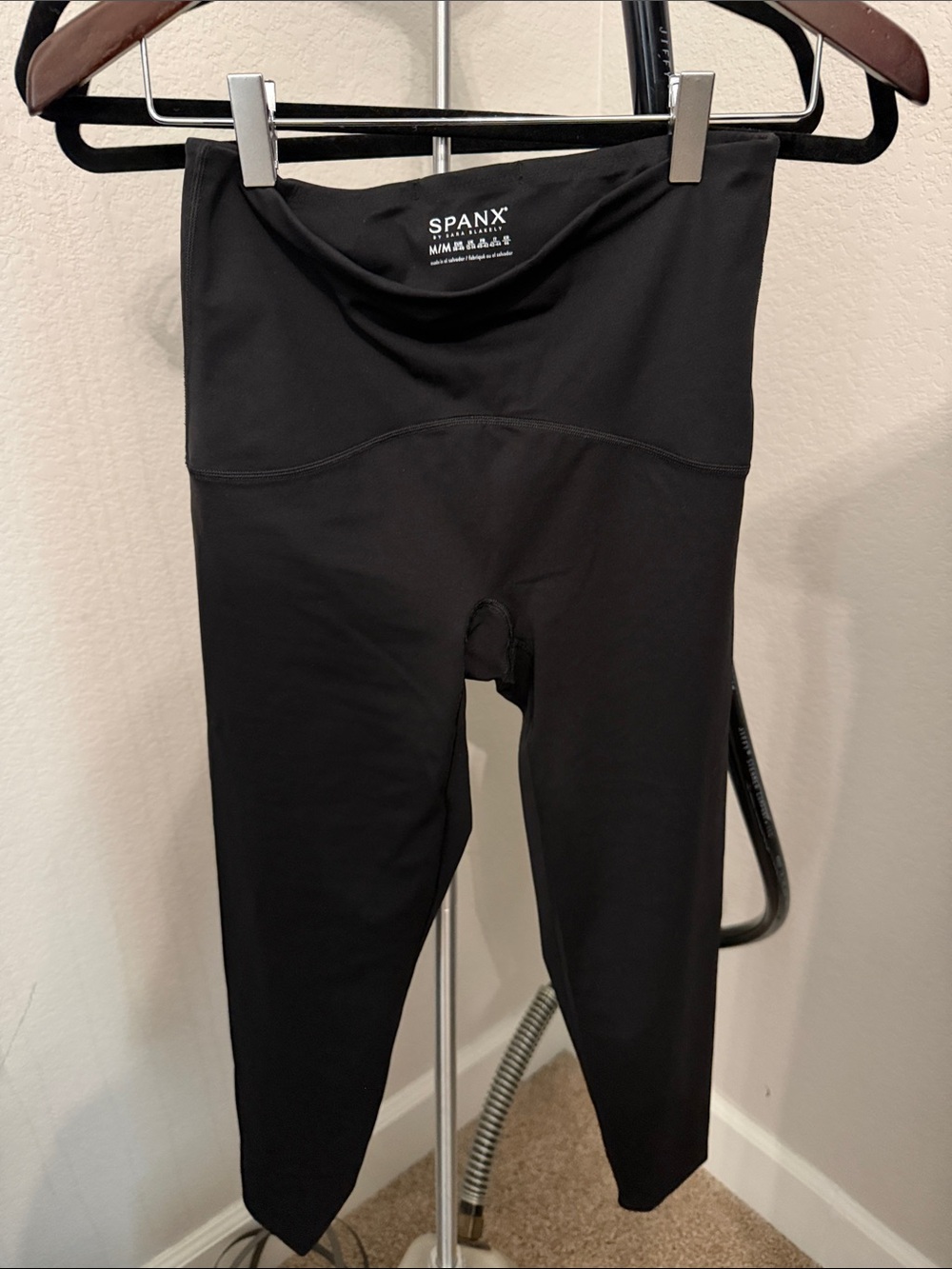 SPANX High-Waist Shaping Leggings black